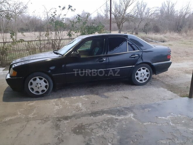 Mercedes C 230 1997, 441,200 km - 2.3 l - Sabirabad