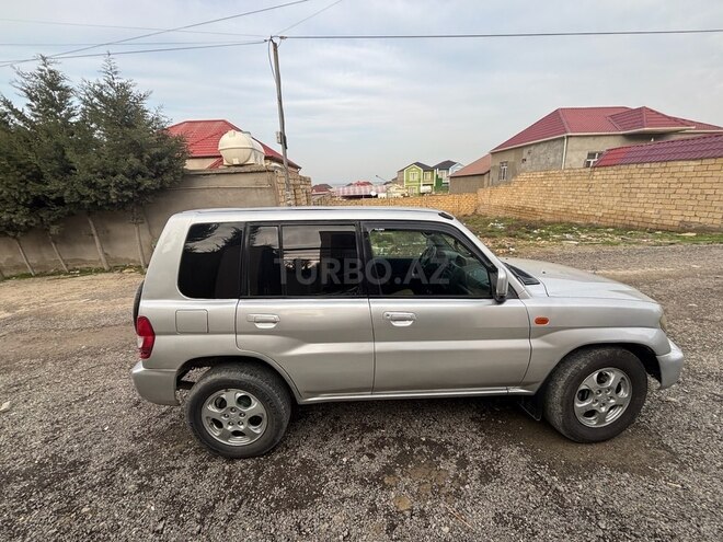 Mitsubishi Pajero io 2001, 355,000 km - 2.0 l - Bakı