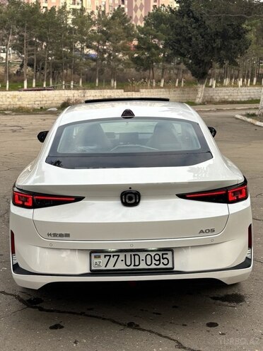 Changan Qiyuan A05 2024, 9,600 km - 1.5 l - Bakı