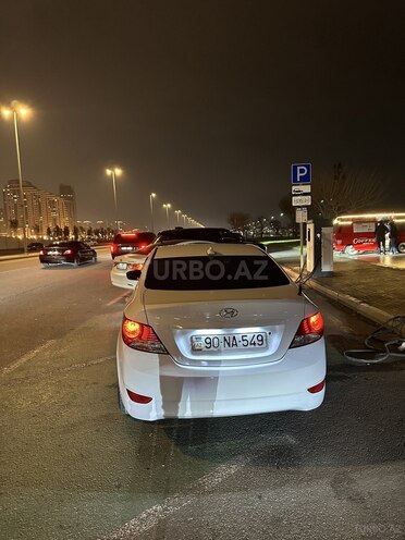 Hyundai Accent 2011, 230,000 km - 1.6 л - Bakı