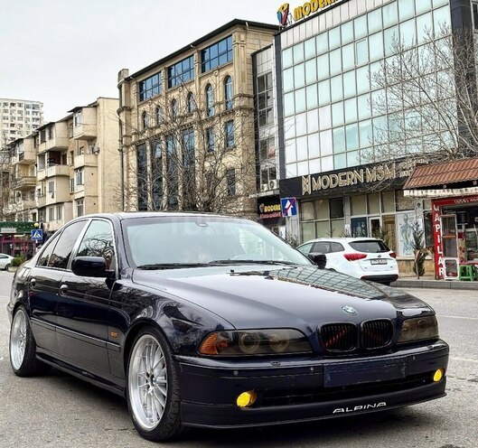 BMW 530 2001, 280,000 km - 3.0 l - Bakı