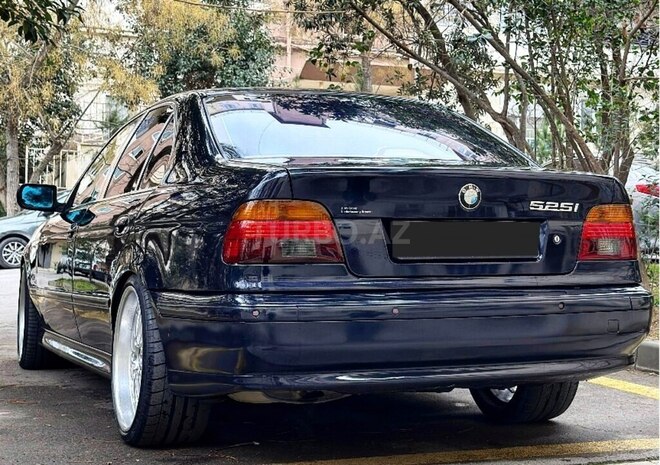 BMW 530 2001, 280,000 km - 3.0 l - Bakı