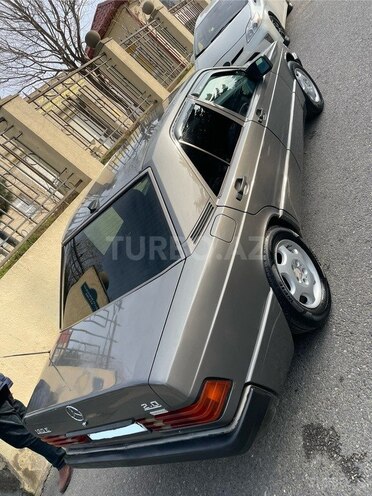 Mercedes 190 1990, 409,136 km - 2.0 l - Bakı