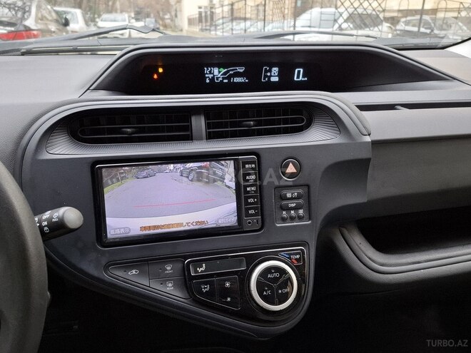 Toyota Aqua 2017, 111,000 km - 1.5 l - Bakı