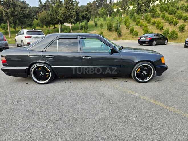 Mercedes E 230 1995, 340,000 km - 2.3 l - Bakı