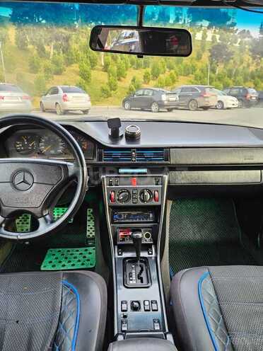 Mercedes E 230 1995, 340,000 km - 2.3 l - Bakı