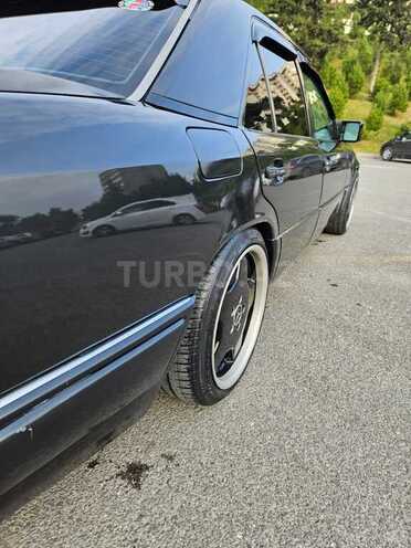 Mercedes E 230 1995, 340,000 km - 2.3 l - Bakı