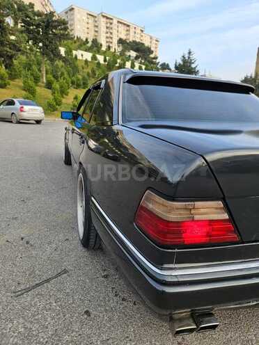 Mercedes E 230 1995, 340,000 km - 2.3 l - Bakı