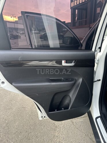 Kia Sorento-9