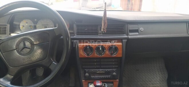 Mercedes 190 1992, 700,000 km - 1.8 l - Bakı