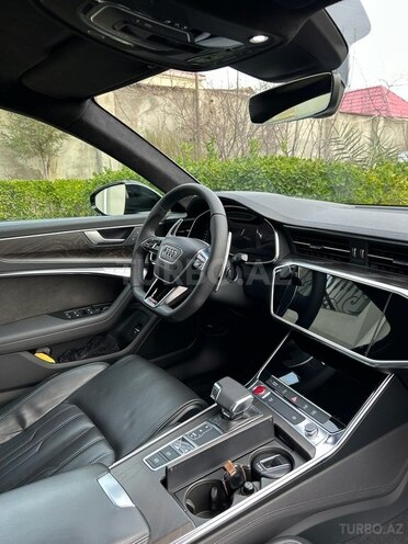 Audi A6-19