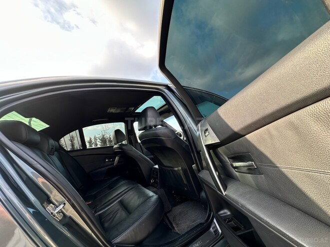 BMW 525 2003, 350,000 km - 2.5 l - Salyan
