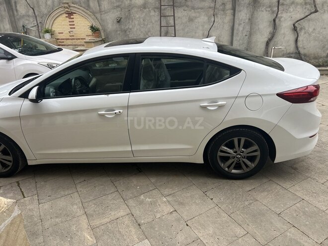 Hyundai Elantra 2017, 160,934 km - 2.0 l - Bakı