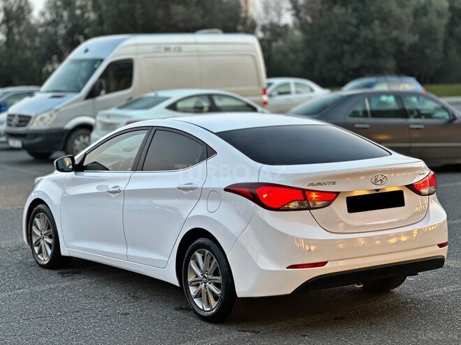Hyundai Avante 2015, 171,800 km - 1.6 l - Bakı