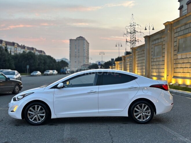 Hyundai Avante 2015, 171,800 km - 1.6 l - Bakı