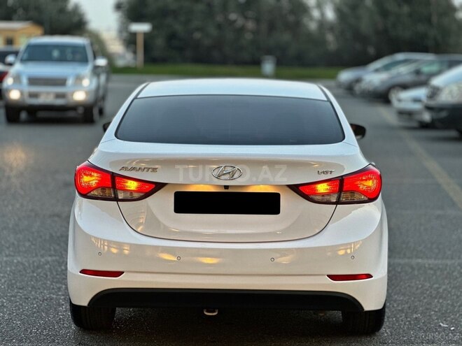 Hyundai Avante 2015, 171,800 km - 1.6 l - Bakı