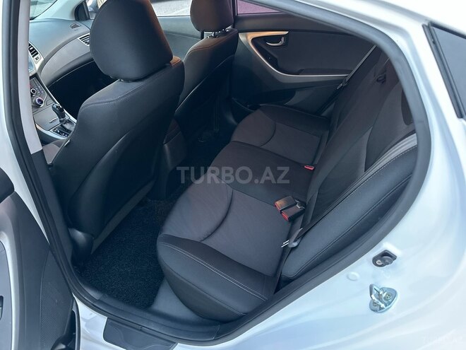 Hyundai Avante 2015, 171,800 km - 1.6 l - Bakı