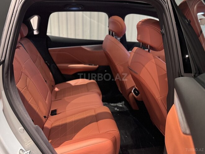 Changan Deepal S05-12