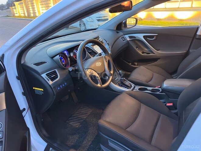 Hyundai Avante 2015, 171,800 km - 1.6 l - Bakı