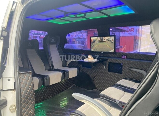 Mercedes Vito 111 2010, 260,000 km - 2.2 л - Bakı