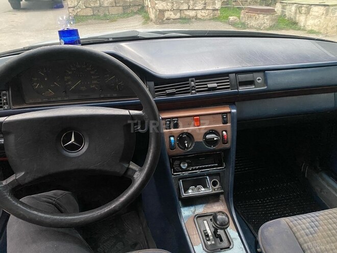 Mercedes E 260 1990, 850,000 km - 2.6 l - Bakı