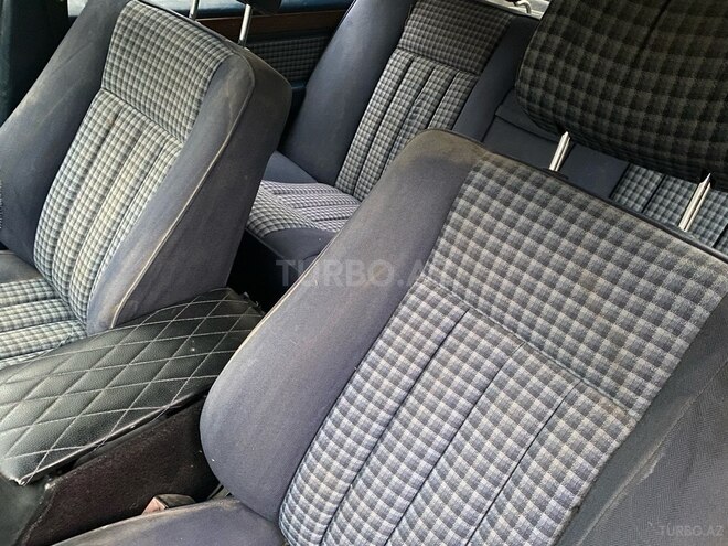 Mercedes E 260 1990, 850,000 km - 2.6 l - Bakı