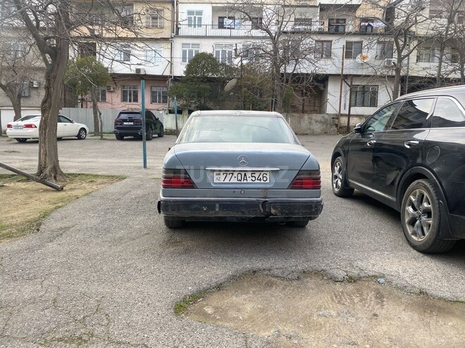 Mercedes E 260 1990, 850,000 km - 2.6 l - Bakı