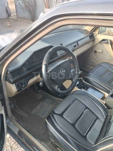 Mercedes C 250 d 1990, 150,000 km - 2.5 л - Ağdam
