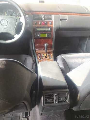 Mercedes E 240 1999, 401,000 km - 2.4 l - Hacıqabul