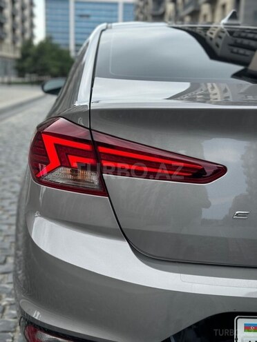 Hyundai Elantra 2019, 65,983 km - 2.0 l - Bakı