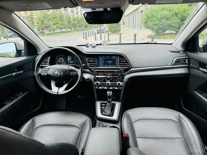 Hyundai Elantra 2019, 65,983 km - 2.0 l - Bakı
