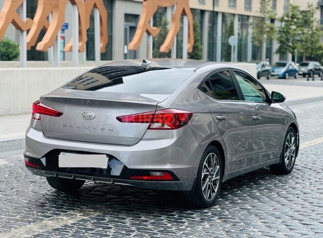 Hyundai Elantra 2019, 65,983 km - 2.0 l - Bakı
