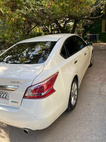 Nissan Altima-6