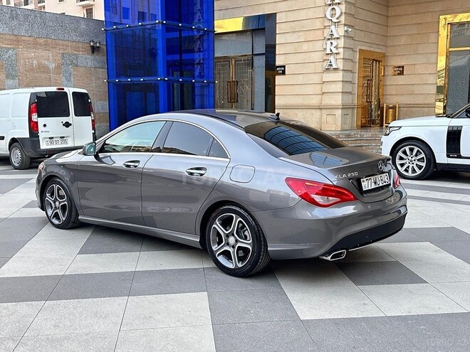 Mercedes CLA 250 2015, 105,643 km - 2.0 l - Bakı