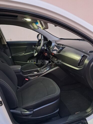 Kia Sportage 2010, 184,000 km - 2.0 л - Qazax