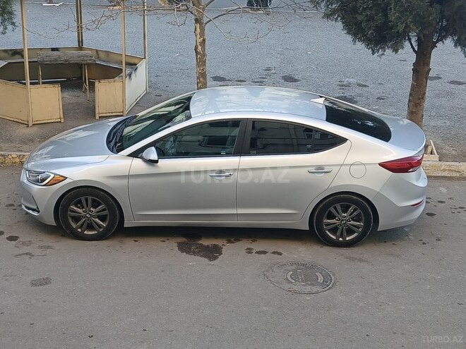 Hyundai Elantra 2018, 118,000 km - 2.0 l - Gəncə