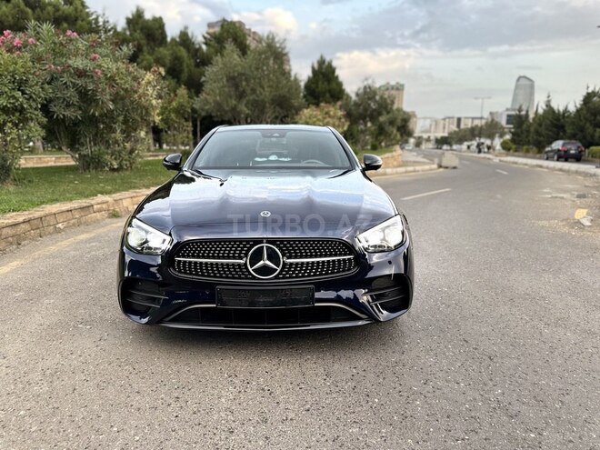 Mercedes E 300 de-1
