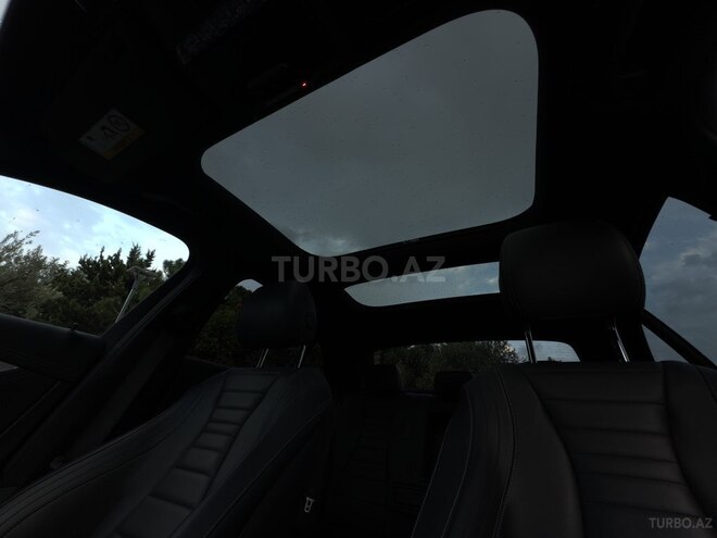 Mercedes E 300 de-8