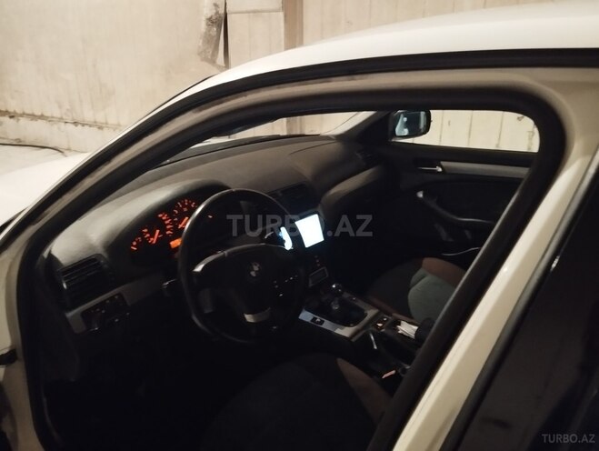 BMW 318 1999, 400,000 km - 1.9 l - Zaqatala
