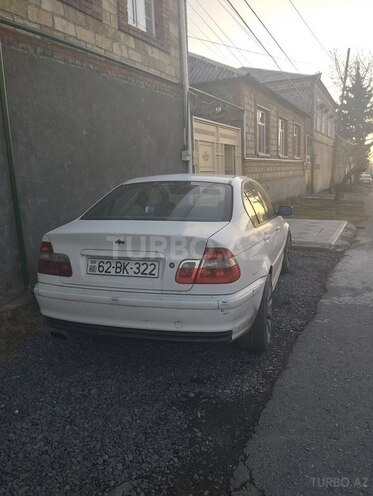 BMW 318 1999, 400,000 km - 1.9 l - Zaqatala