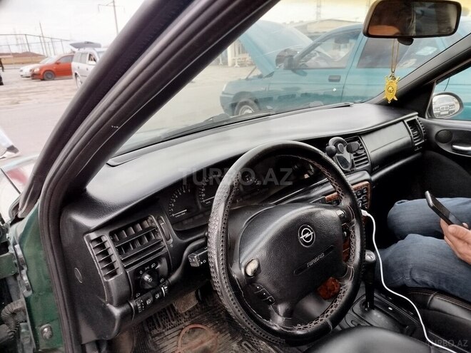 Opel Vectra 1995, 447,441 km - 1.8 л - Qusar
