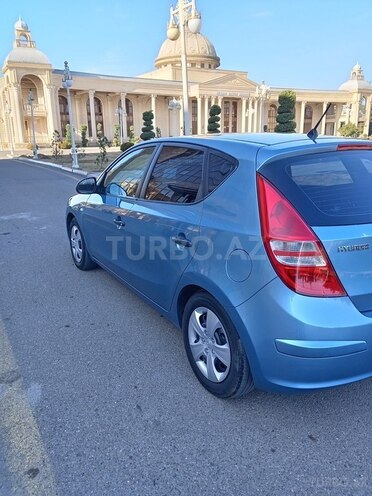Hyundai i30 2009, 276,000 km - 1.4 l - Ucar