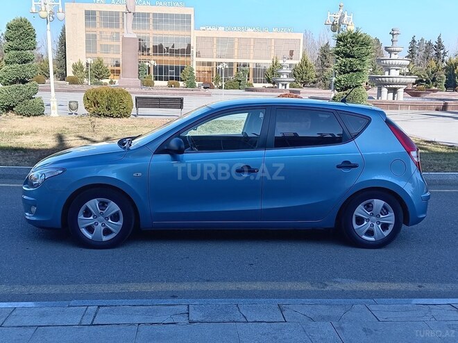 Hyundai i30 2009, 276,000 km - 1.4 l - Ucar