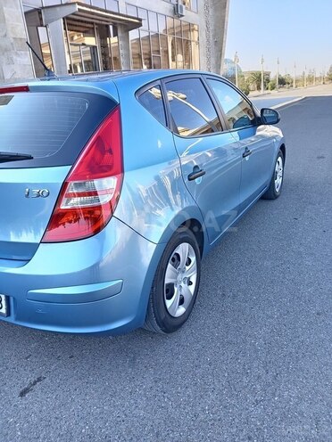 Hyundai i30 2009, 276,000 km - 1.4 l - Ucar