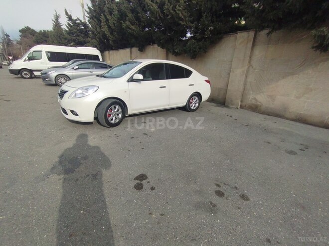 Nissan Sunny 2013, 177,000 km - 1.5 л - Bakı