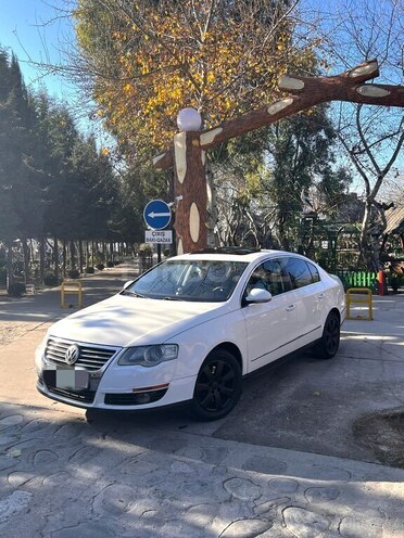 Volkswagen Passat 2005, 330,000 km - 2.0 l - Hacıqabul