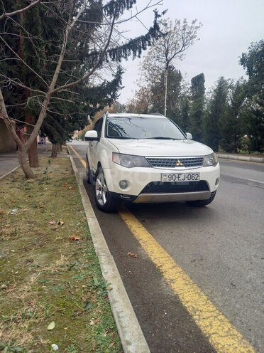 Mitsubishi Outlander 2008, 216,885 km - 3.0 л - Mingəçevir
