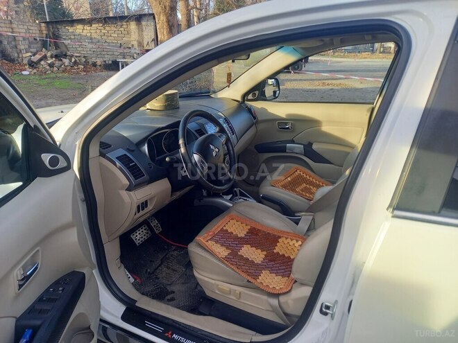 Mitsubishi Outlander 2008, 216,885 km - 3.0 л - Mingəçevir