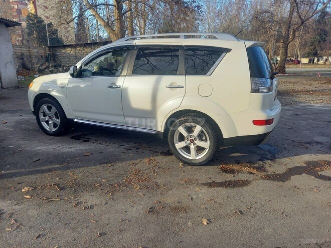Mitsubishi Outlander 2008, 216,885 km - 3.0 л - Mingəçevir