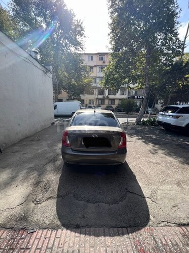 Hyundai Accent 2009, 256,480 km - 1.4 l - Bakı